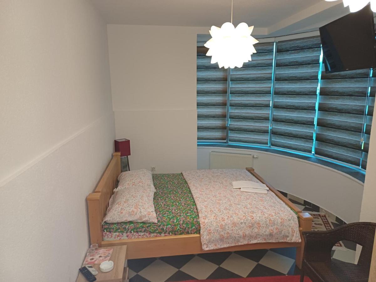 Hollywood Motel Podlugovi Zewnętrze zdjęcie